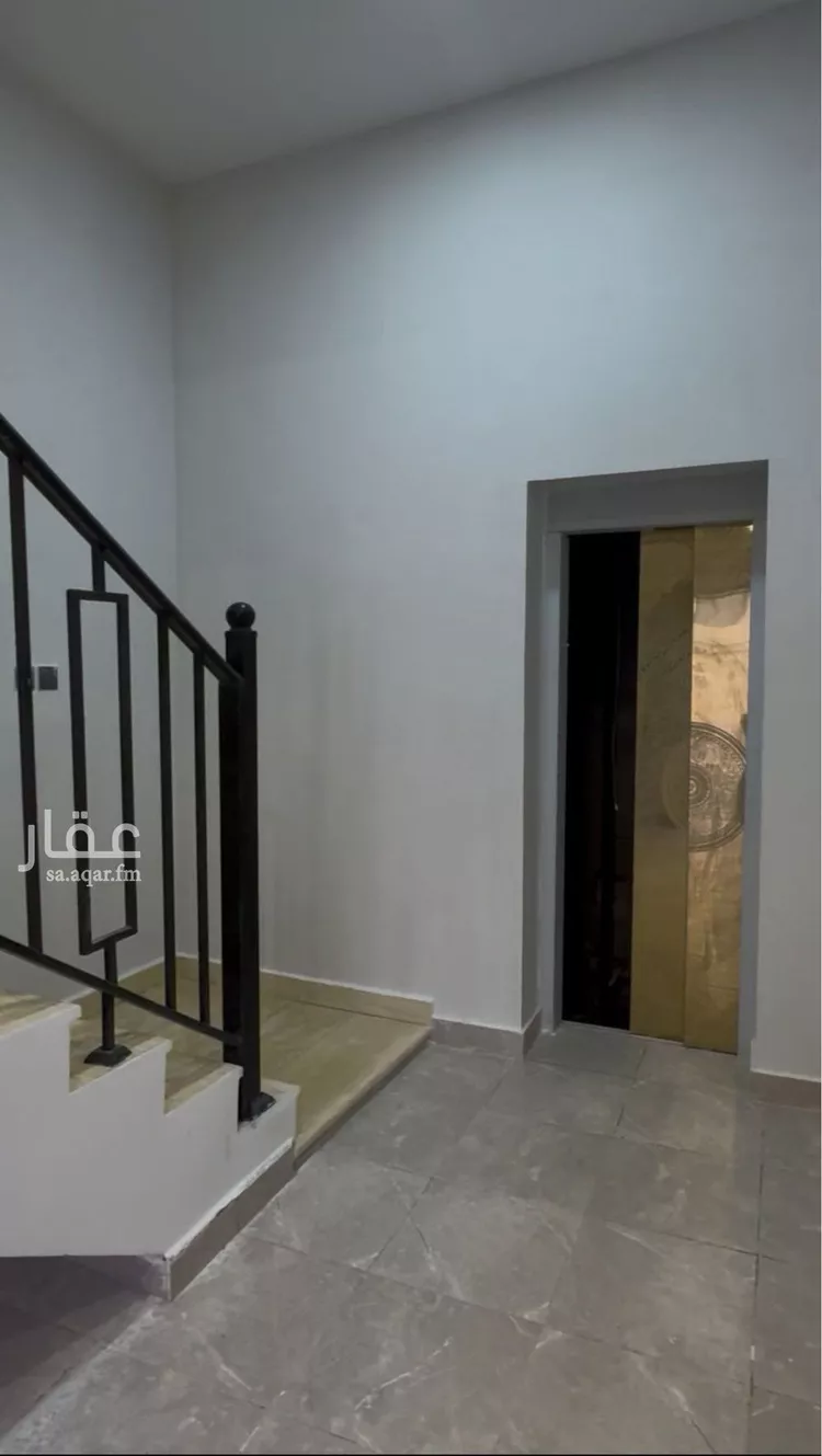 دور للبيع في شارع الحارث بن عبدالرحمن, حي عكاظ, مدينة الرياض, منطقة الرياض صورة 3