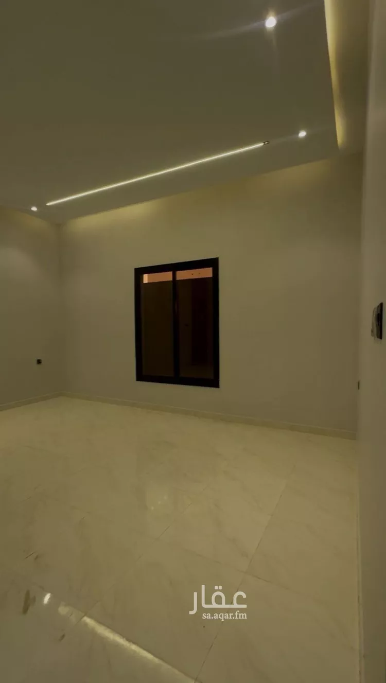 دور للبيع في شارع الحارث بن عبدالرحمن, حي عكاظ, مدينة الرياض, منطقة الرياض صورة 5