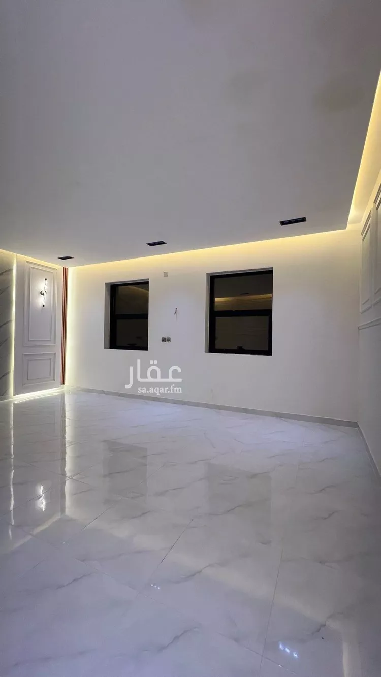 شقة للبيع في شارع امية بن الاسكر, حي النزهة, مدينة صامطه, منطقة جازان صورة 4