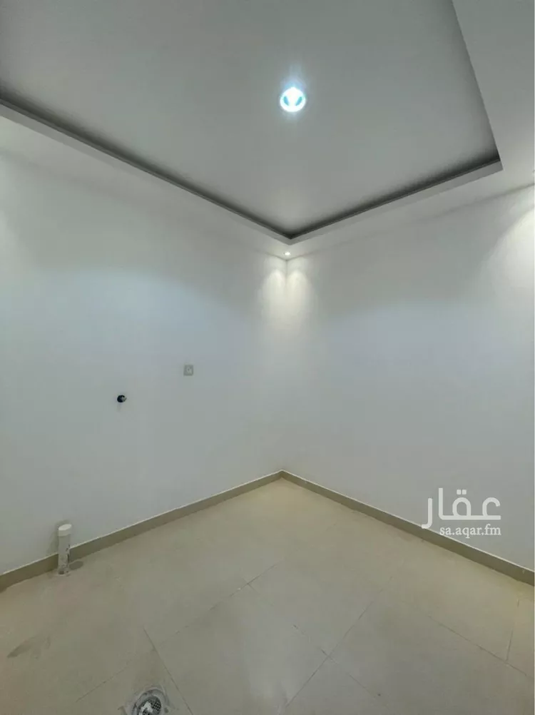 شقة للإيجار في شارع احمد بن عبد المقرئ, حي السويس 1, مدينة جازان, منطقة جازان صورة 5