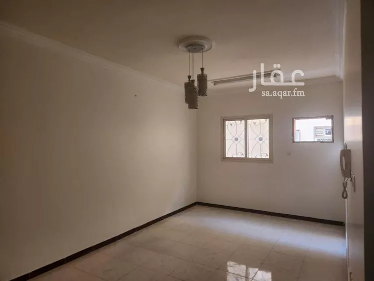 فيلا للبيع في شارع المبرد, حي ظهرة لبن, مدينة الرياض, منطقة الرياض صورة 2