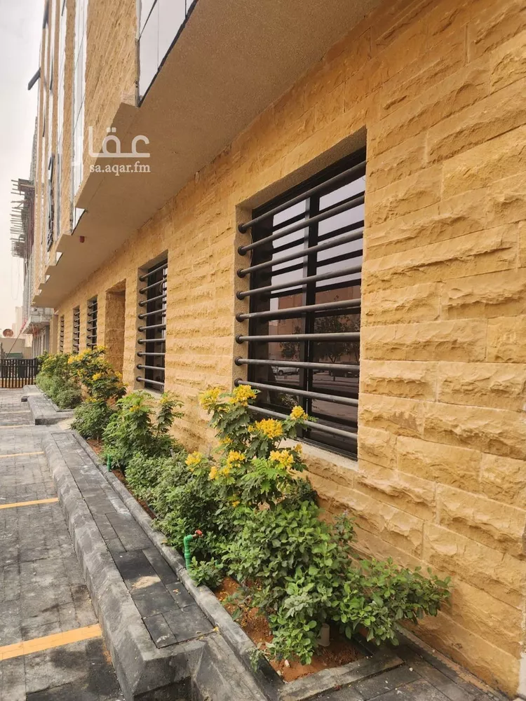 عمارة للبيع في شارع عبدالرحمن بن داود, حي الروضة, مدينة الرياض, منطقة الرياض صورة 2