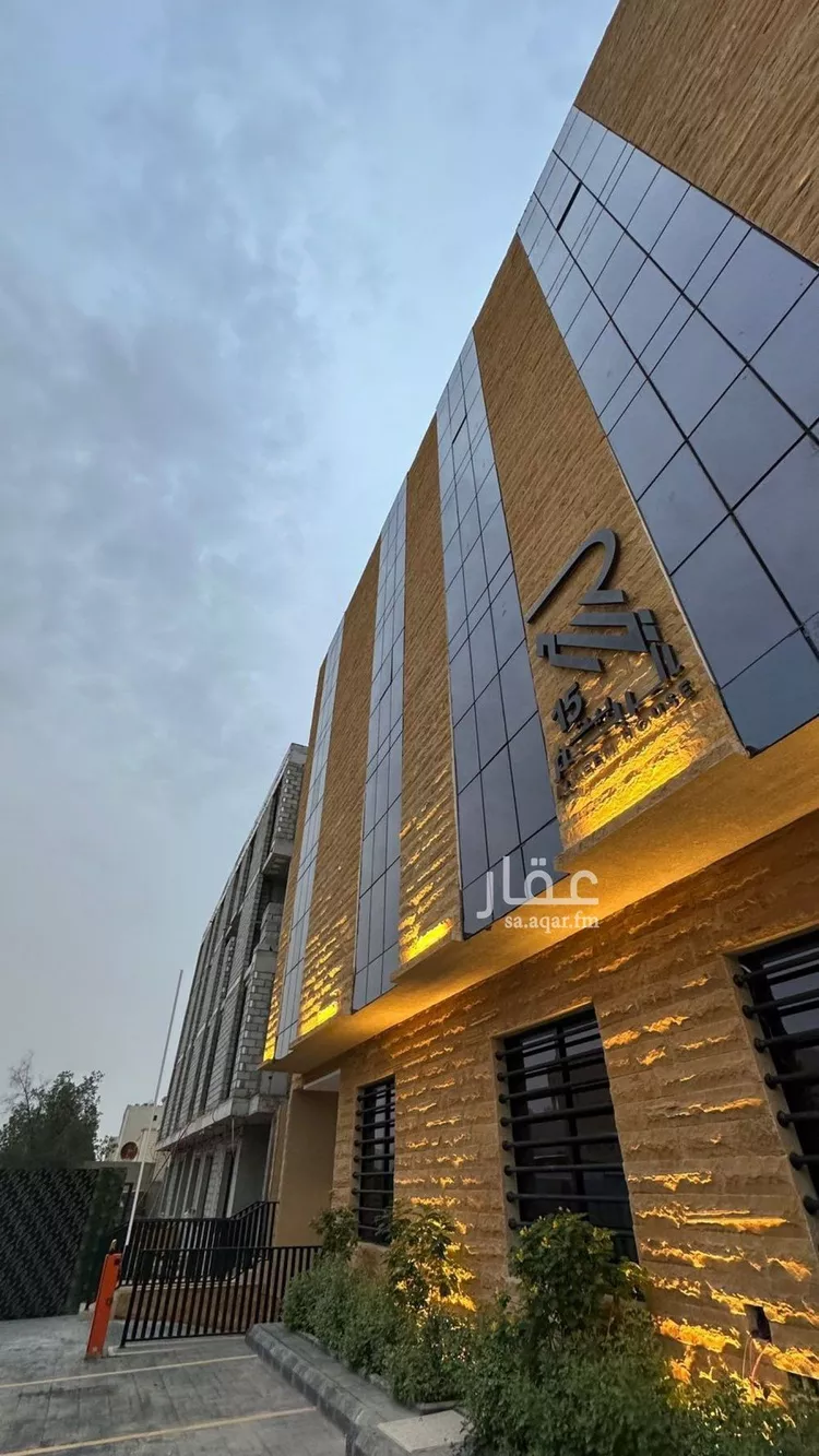 عمارة للبيع في شارع عبدالرحمن بن داود, حي الروضة, مدينة الرياض, منطقة الرياض 1 صورة