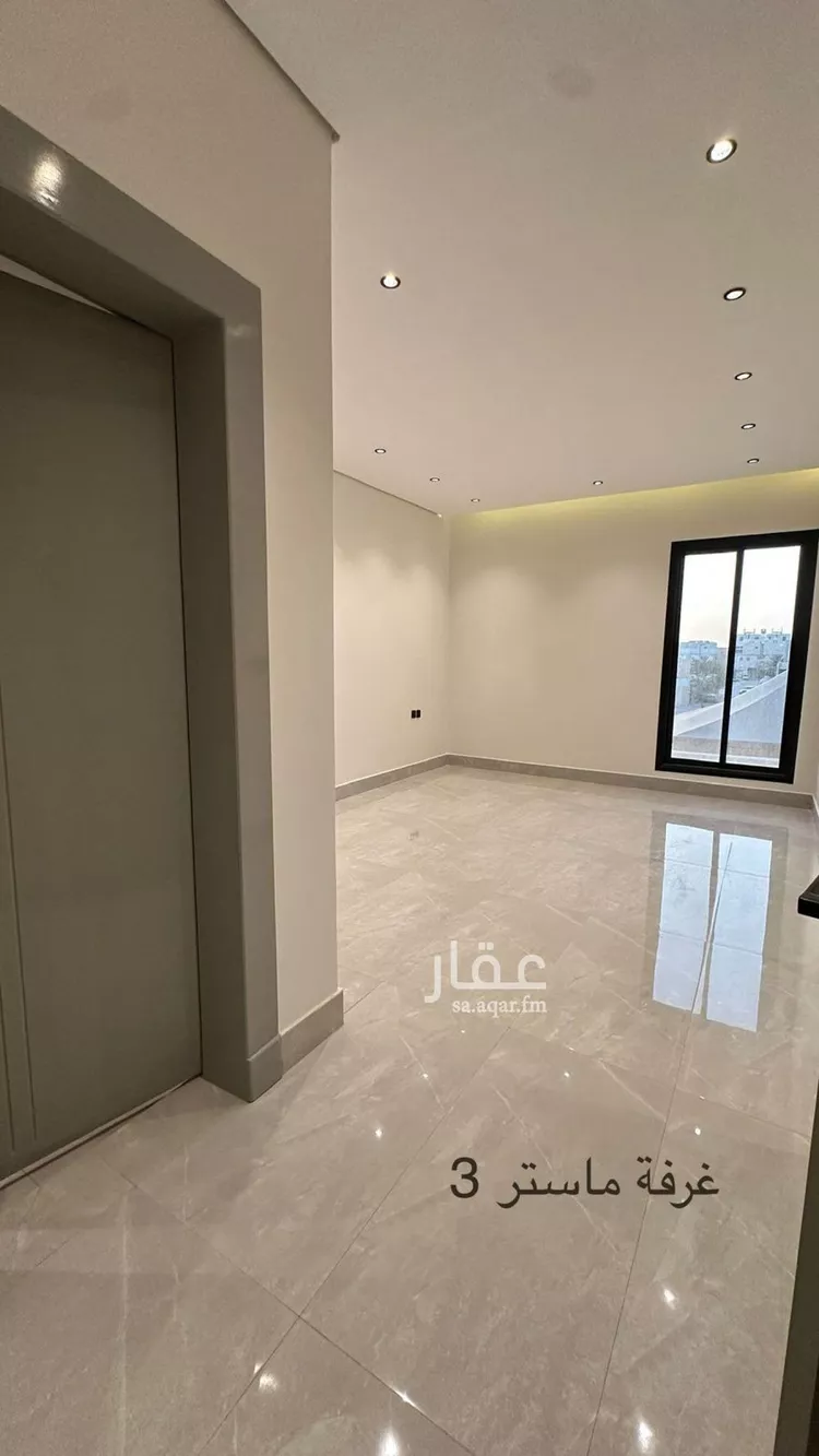 فيلا للبيع في شارع خليفة بن حمد ال ثاني, حي المعيزيلة, مدينة الرياض, منطقة الرياض صورة 3