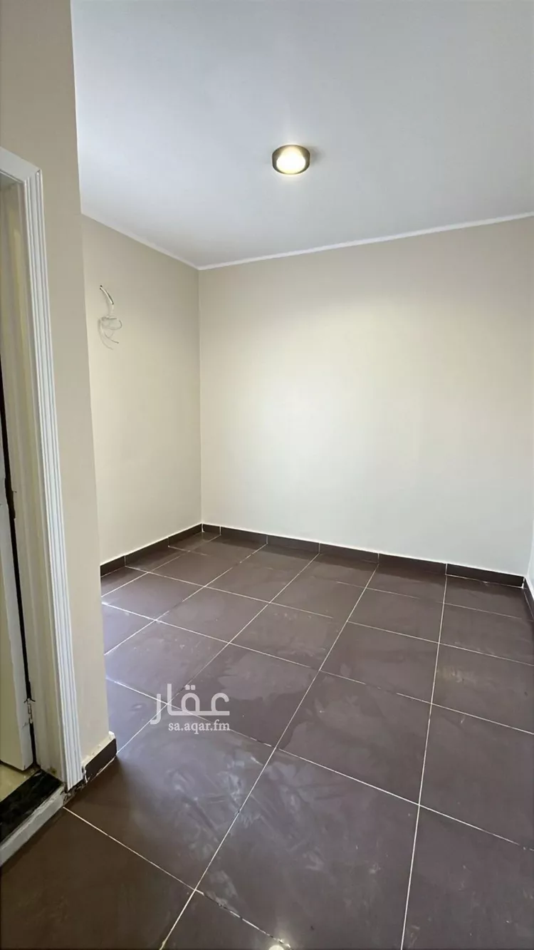 شقة للإيجار في شارع علي بن أبي طالب, حي الملز, مدينة الرياض, منطقة الرياض صورة 2