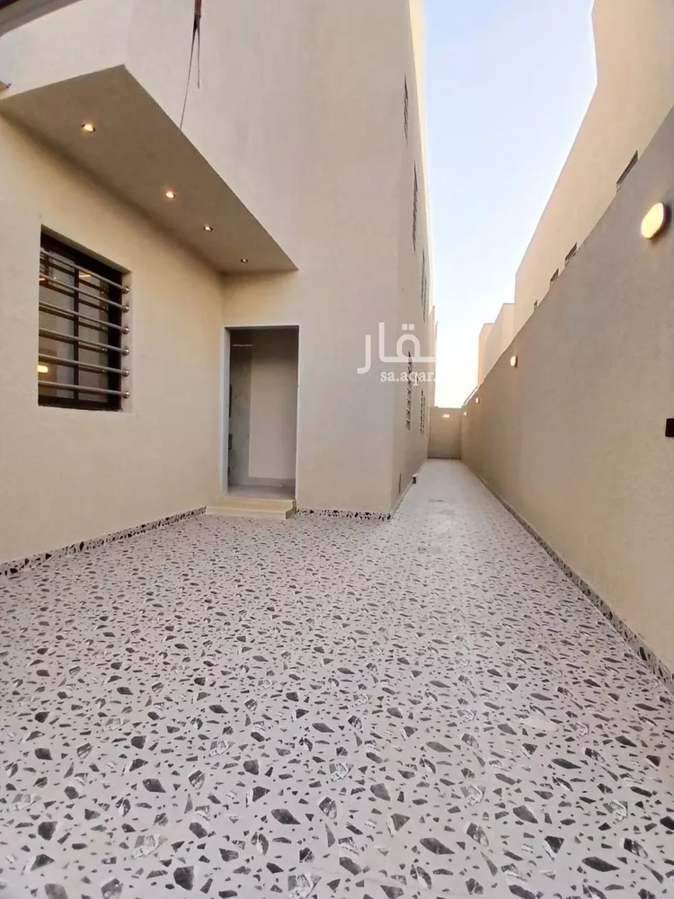 Floor for Sale in Riyadh Taiba 6