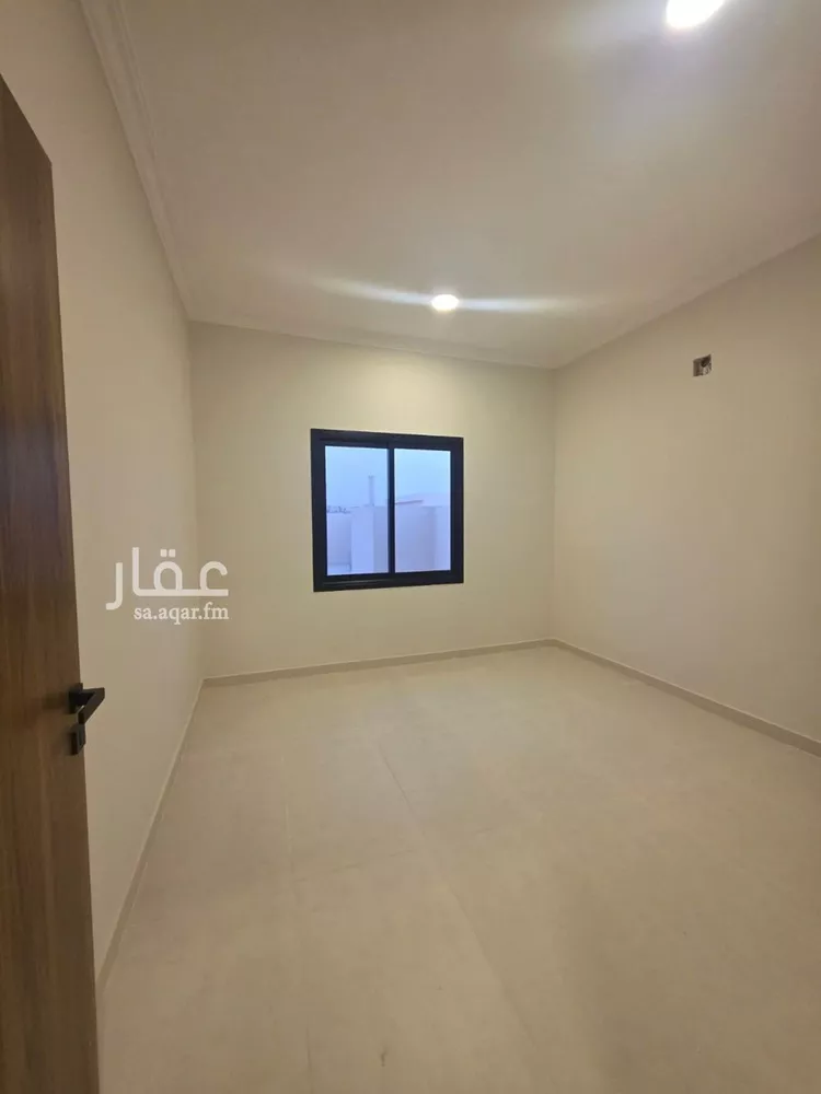دور للبيع في شارع يعقوب بن أبي الفضل, حي عكاظ, مدينة الرياض, منطقة الرياض 10