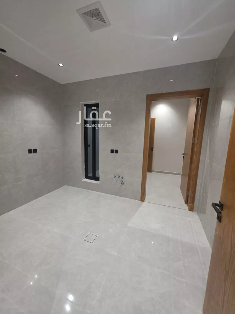 دور للبيع في شارع الحورية, حي ديراب, مدينة الرياض, منطقة الرياض صورة 4