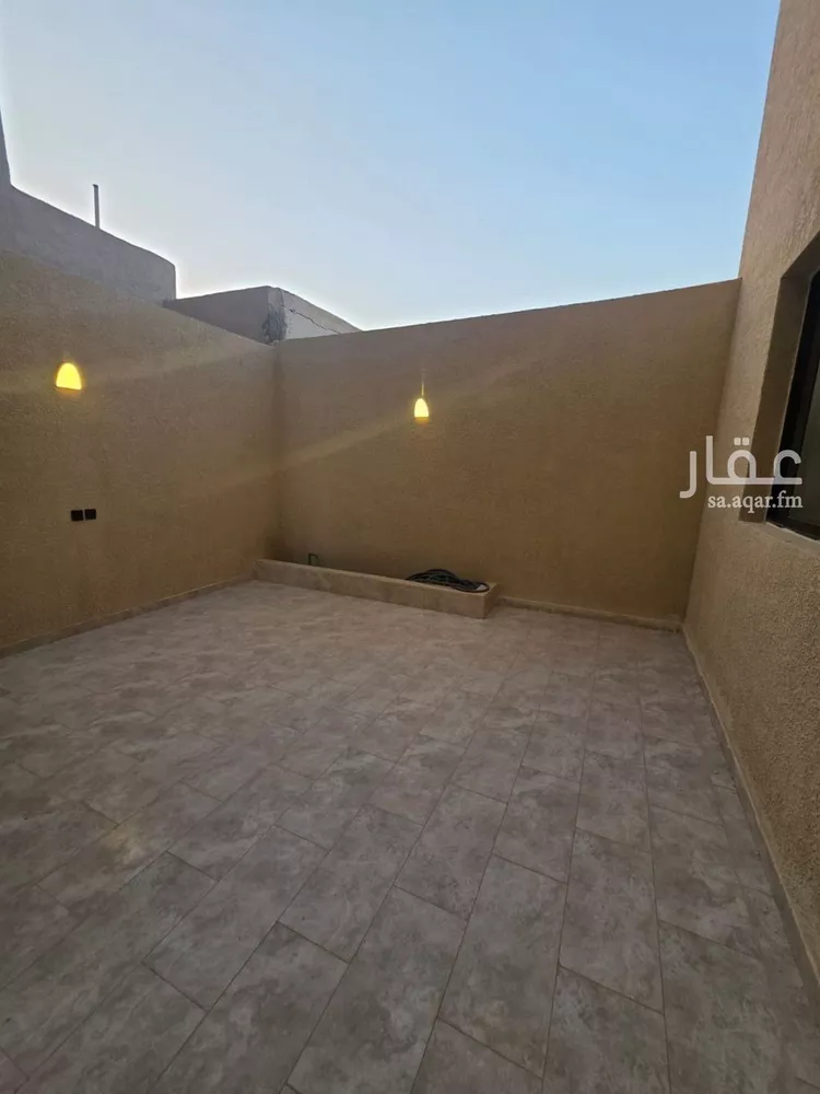 فيلا للبيع في شارع محمد بن أحمد الغزوي, حي المهدية, مدينة الرياض, منطقة الرياض صورة 3