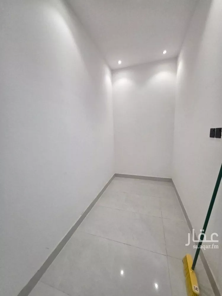 دور للبيع في شارع السدار, حي طيبة, مدينة الرياض, منطقة الرياض صورة 5