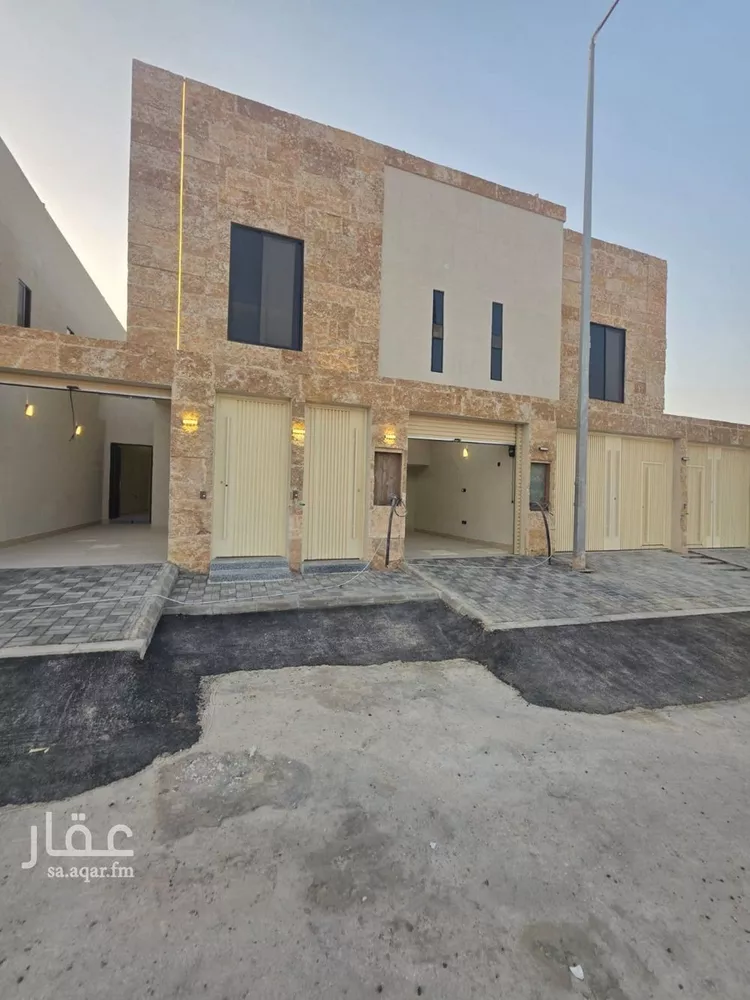 دور للبيع في شارع الحورية, حي ديراب, مدينة الرياض, منطقة الرياض