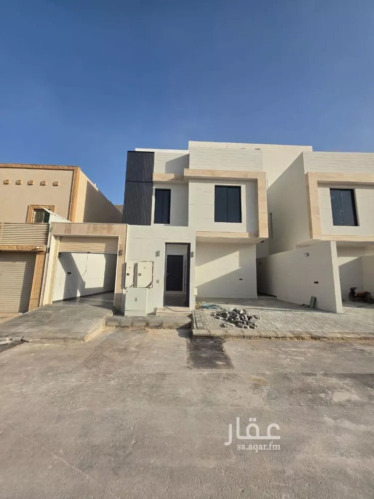 دور للبيع في شارع مدائن صالح, حي العريجاء الغربي, مدينة الرياض, منطقة الرياض صورة 2