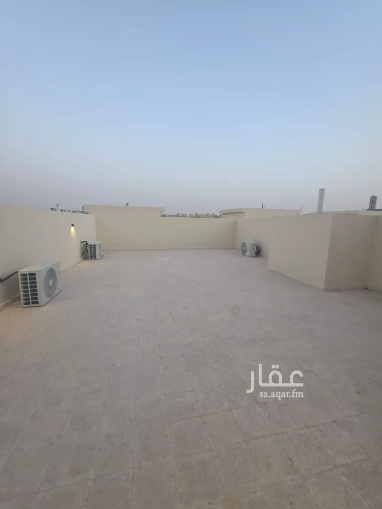 دور للبيع في شارع يعقوب بن أبي الفضل, حي عكاظ, مدينة الرياض, منطقة الرياض صورة 4