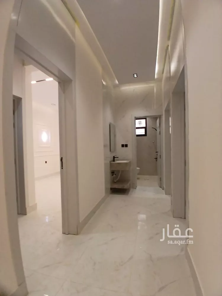 Floor for Sale in Riyadh Taiba 8