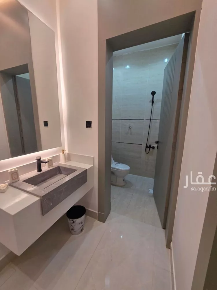 فيلا للبيع في شارع السدار, حي طيبة, مدينة الرياض, منطقة الرياض 6