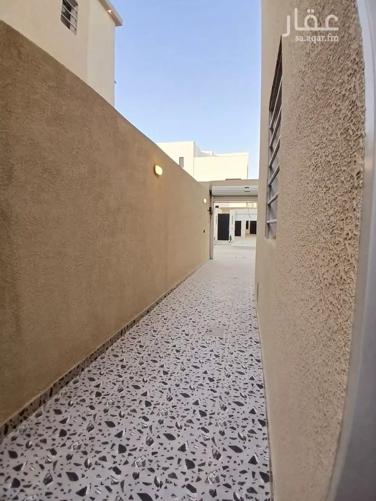 دور للبيع في شارع الحافظ بن المعمر, حي طيبة, مدينة الرياض, منطقة الرياض صورة 5