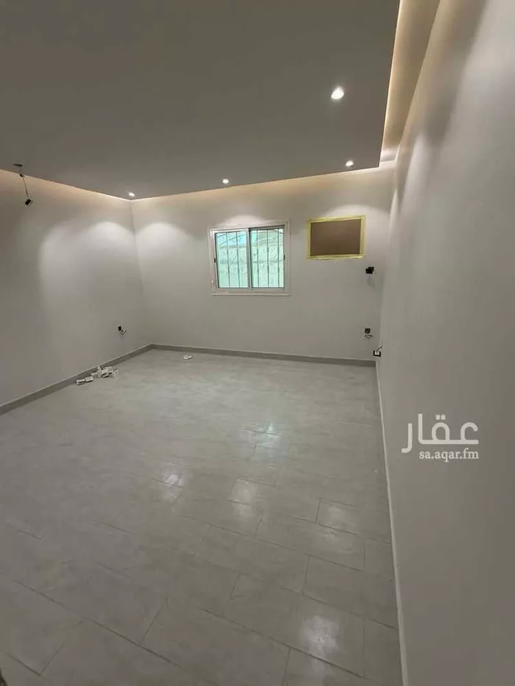 Building for Rent in Jeddah As Safaa 7
