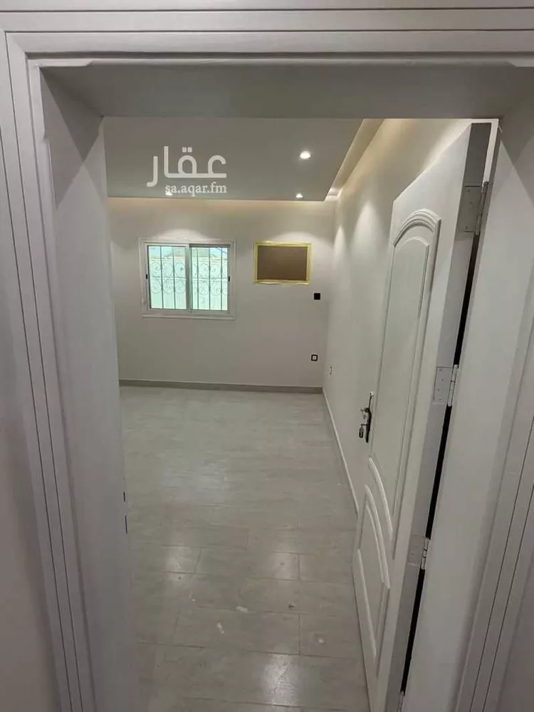 Building for Rent in Jeddah As Safaa 12