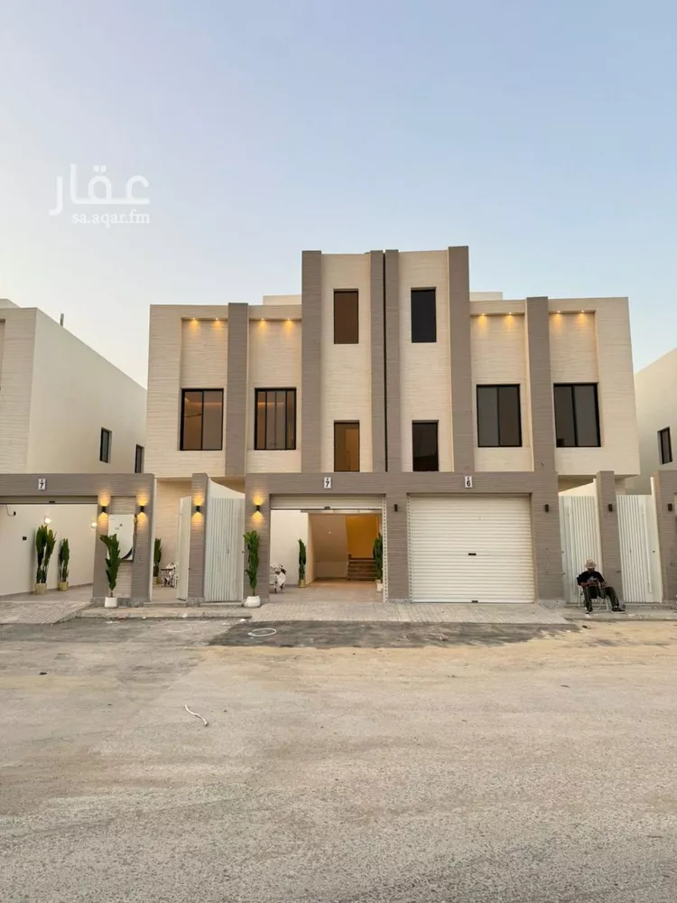 دور للبيع في شارع ابي المكارم بن مفرج, حي عكاظ, مدينة الرياض, منطقة الرياض