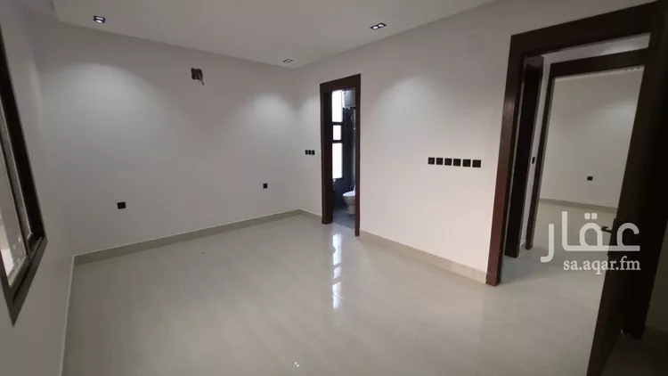 فيلا للبيع في شارع أبي كبير, حي العريجاء الغربي, مدينة الرياض, منطقة الرياض صورة 5
