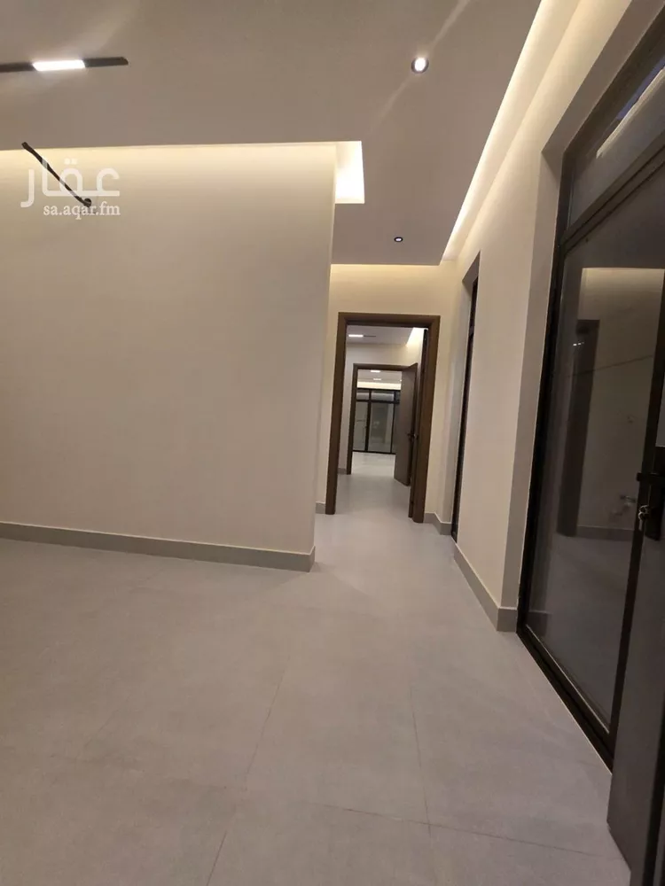 فيلا للبيع في شارع عبدالله الوعيل, حي السويدي الغربي, مدينة الرياض, منطقة الرياض 9