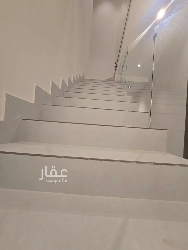 فيلا للبيع في شارع عبدالله الوعيل, حي السويدي الغربي, مدينة الرياض, منطقة الرياض 13