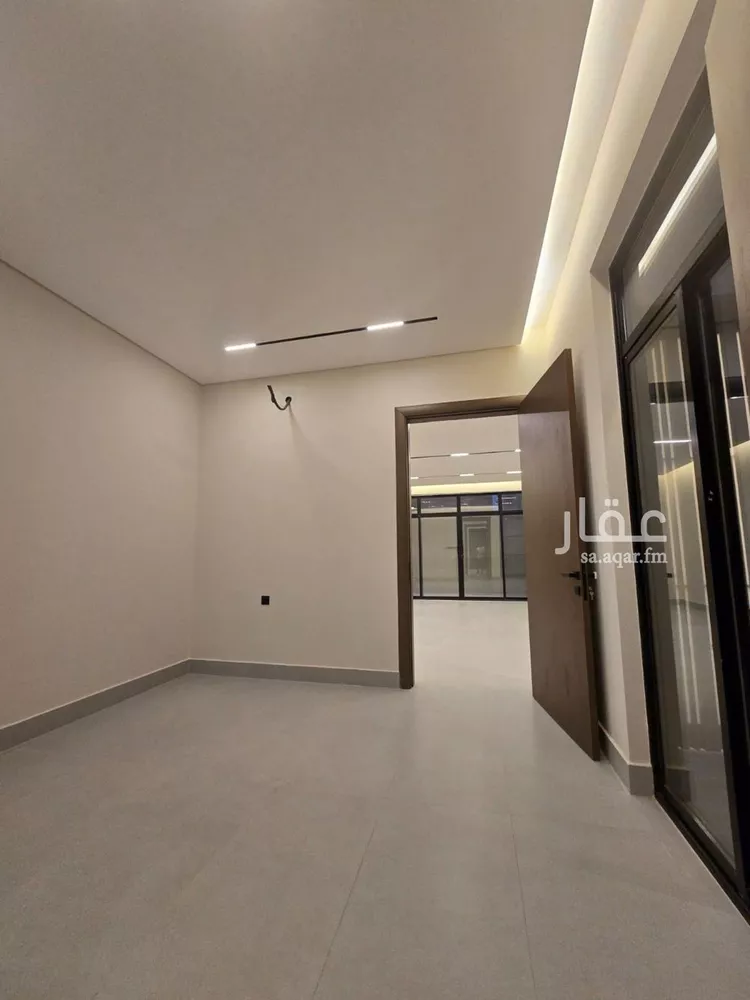 فيلا للبيع في شارع عبدالله الوعيل, حي السويدي الغربي, مدينة الرياض, منطقة الرياض 17