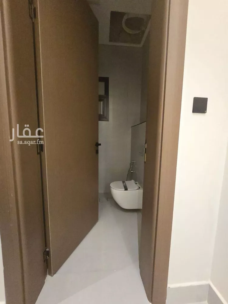 فيلا للبيع في شارع عبدالله الوعيل, حي السويدي الغربي, مدينة الرياض, منطقة الرياض 15