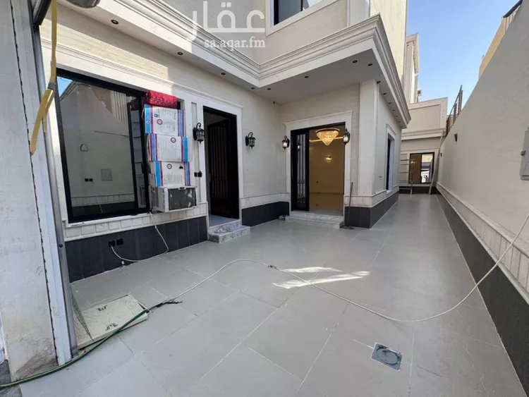 فيلا للبيع في شارع جلاجل, حي ظهرة لبن, مدينة الرياض, منطقة الرياض صورة 5