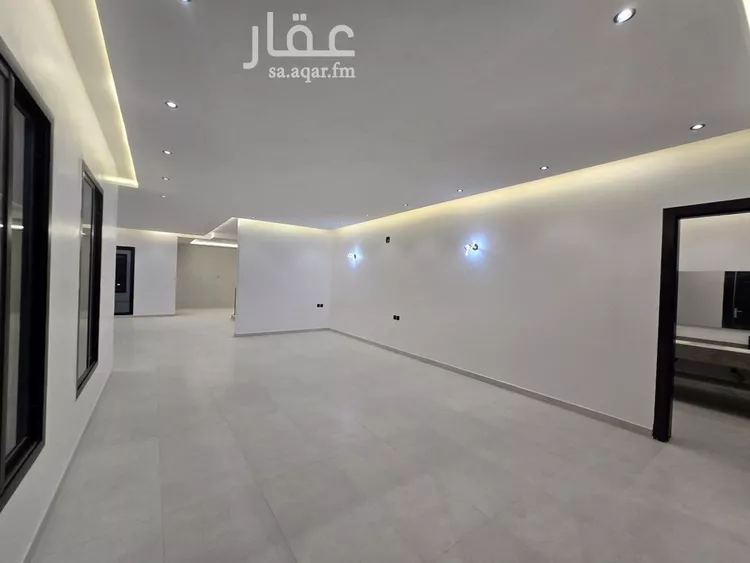 فيلا للبيع في شارع البشائر, حي شبرا, مدينة الرياض, منطقة الرياض صورة 4