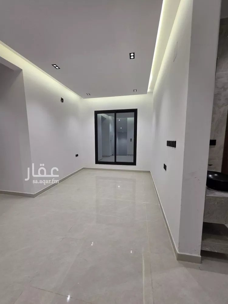 فيلا للبيع في شارع الحنفي, حي طويق, مدينة الرياض, منطقة الرياض صورة 3