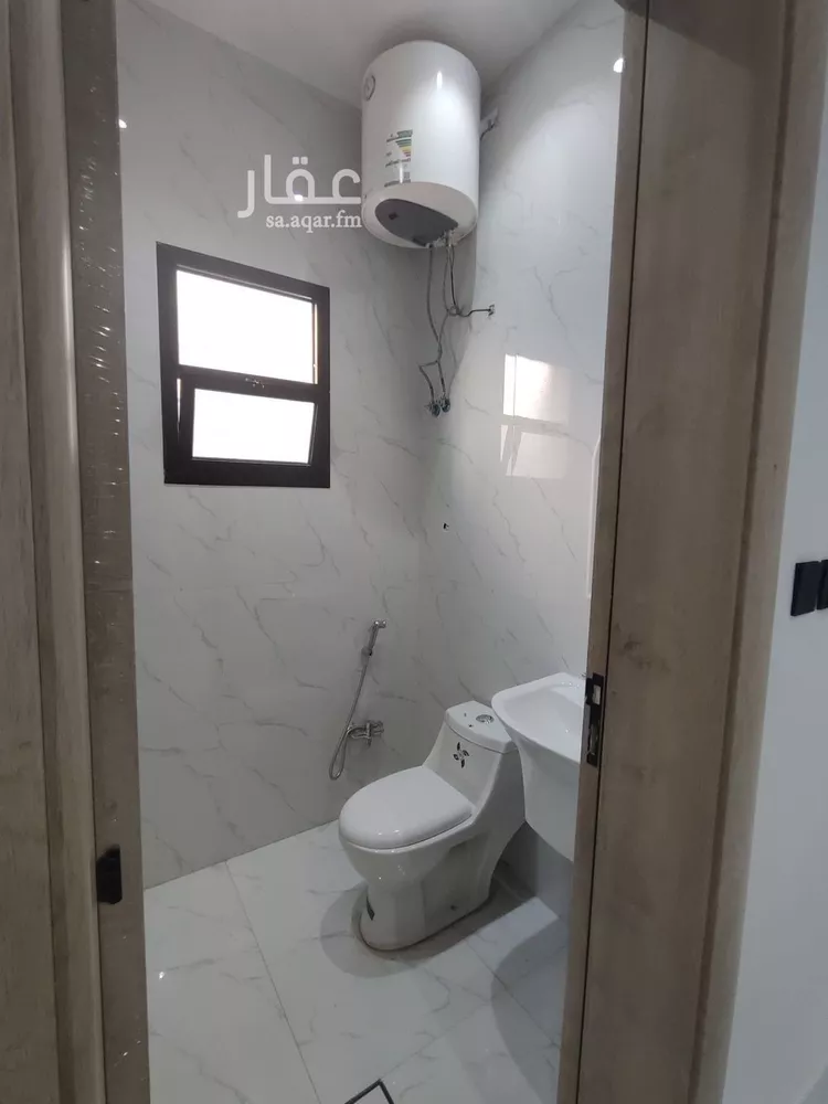 فيلا للبيع في شارع أبي كبير, حي العريجاء الغربي, مدينة الرياض, منطقة الرياض صورة 5