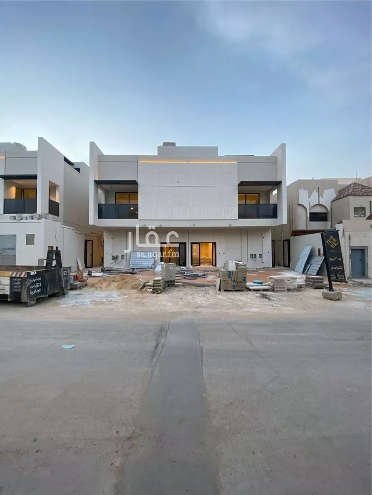 دور للبيع في شارع عبدالرحمن بن هديان, حي ظهرة البديعة, مدينة الرياض, منطقة الرياض 1 صورة
