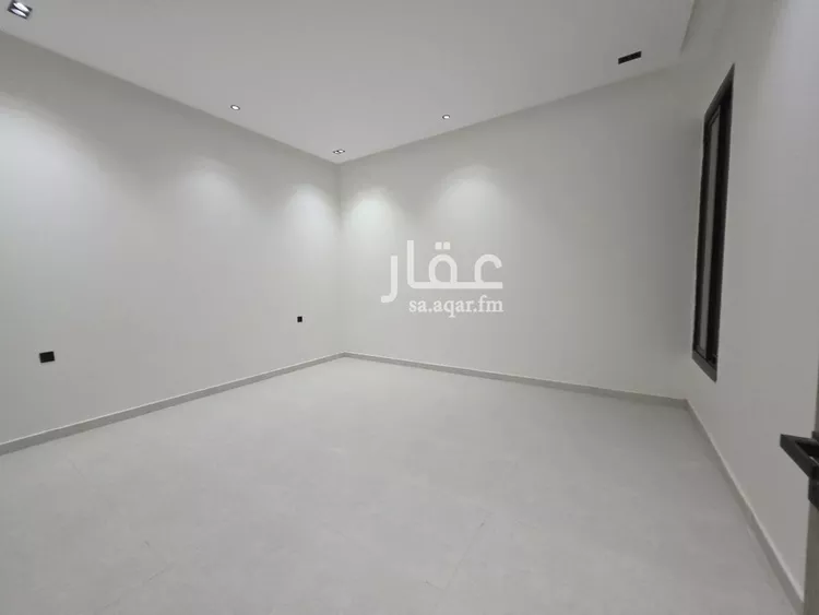 دور للبيع في شارع رفاعة بن شداد, حي عكاظ, مدينة الرياض, منطقة الرياض 12