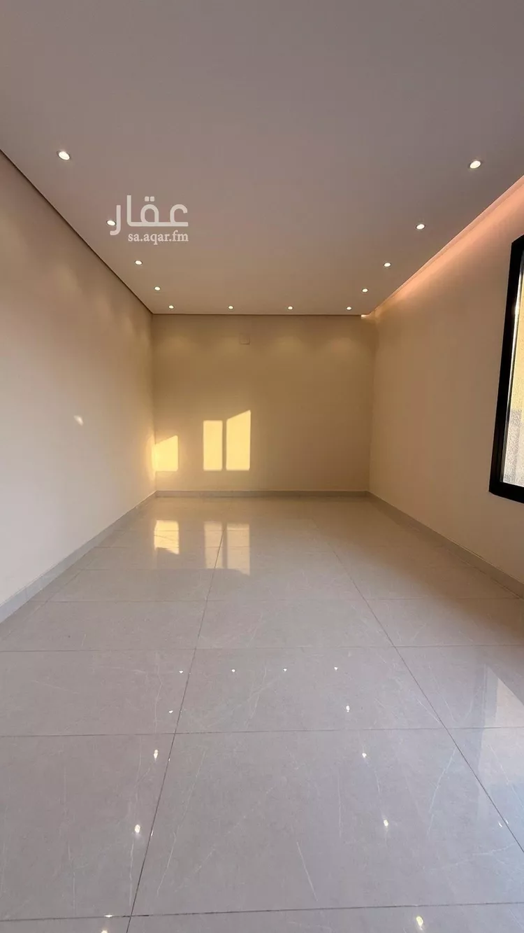 دور للبيع في شارع عبيدالله الهذلي, حي عكاظ, مدينة الرياض, منطقة الرياض صورة 5