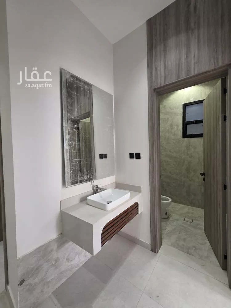 دور للبيع في شارع رفاعة بن شداد, حي عكاظ, مدينة الرياض, منطقة الرياض صورة 3