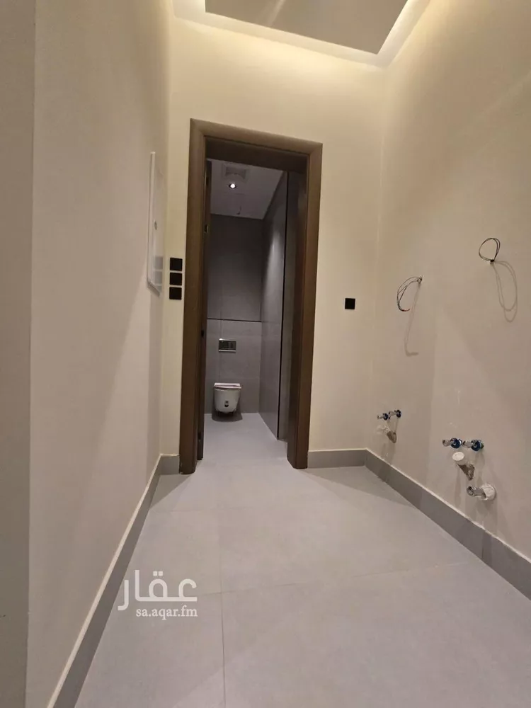 فيلا للبيع في شارع عبدالله الوعيل, حي السويدي الغربي, مدينة الرياض, منطقة الرياض صورة 3