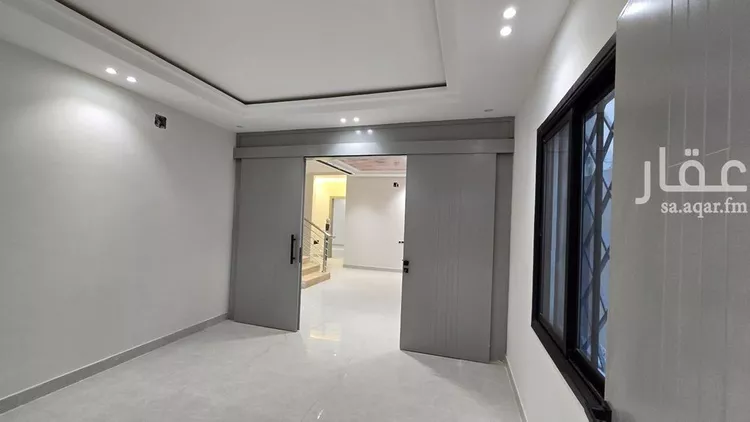 دور للبيع في شارع 224 بدر, حي بدر, مدينة الرياض, منطقة الرياض صورة 4