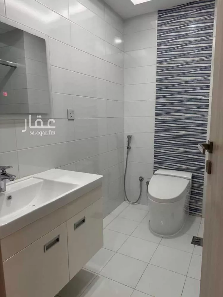 شقة للإيجار في شارع الامير متعب فرعي, حي الصفاء, مدينة جدة, منطقة مكة المكرمة صورة 3