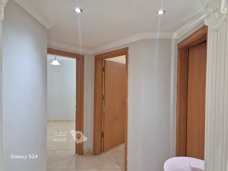 شقة للإيجار في شارع الرايس, حي إشبيلية, مدينة الرياض, منطقة الرياض