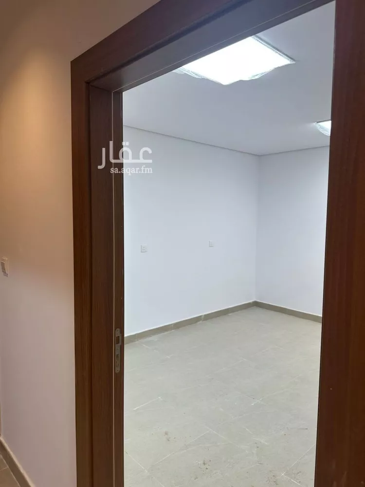 فيلا للإيجار في شارع رضوان الحلاوي, حي مطار الملك خالد الدولي, مدينة الرياض, منطقة الرياض صورة 5