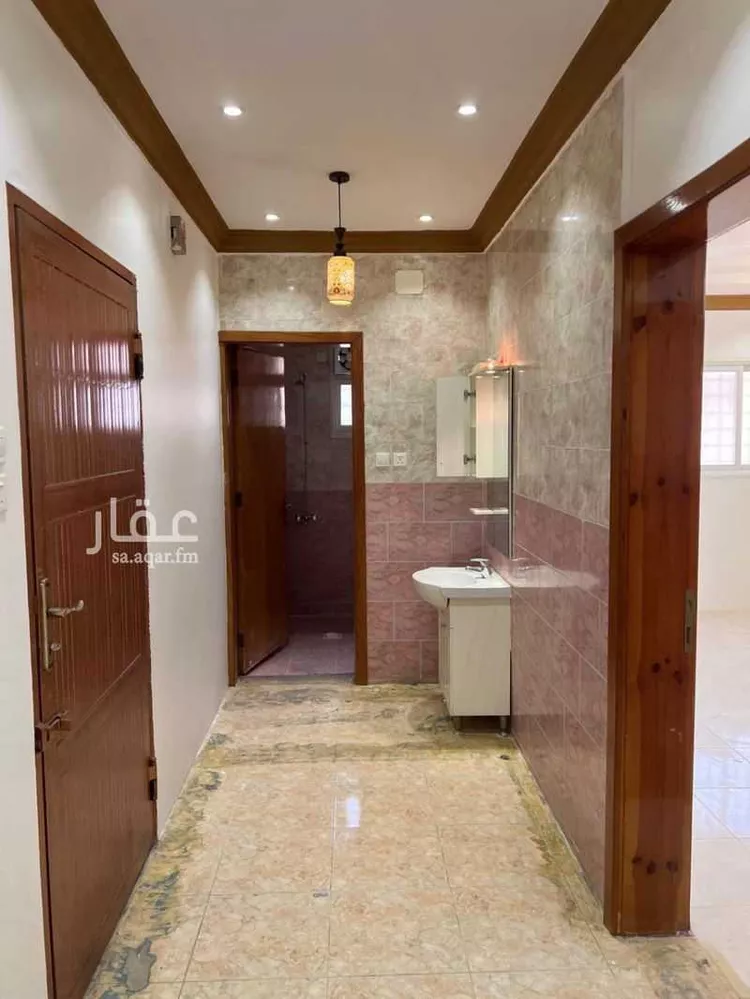 عمارة للبيع في شارع دميغ ، حي الغدير ، ابها ، منطقة عسير صورة 2