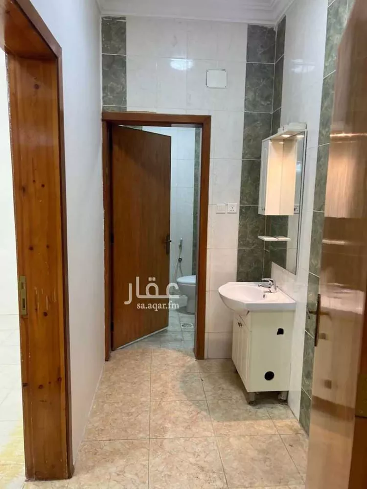 عمارة للبيع في شارع رجية ، حي المحالة ، لعصان ، منطقة عسير صورة 2