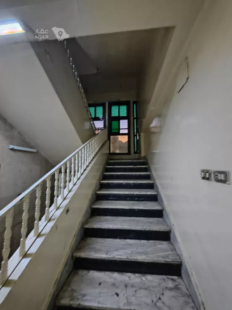 عمارة للبيع في شارع عمر ابن سلمة, حي التلعة, مدينة المدينة المنورة, منطقة المدينة المنورة 3