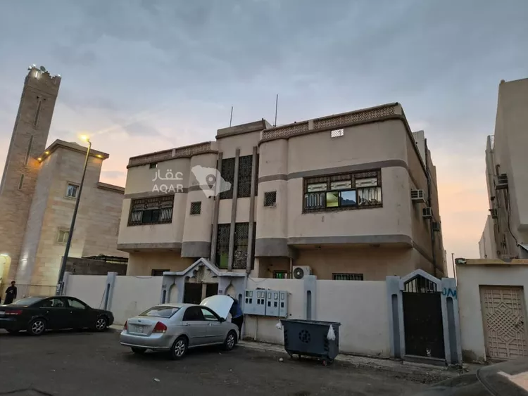 عمارة للبيع في شارع عمر ابن سلمة, حي التلعة, مدينة المدينة المنورة, منطقة المدينة المنورة 2