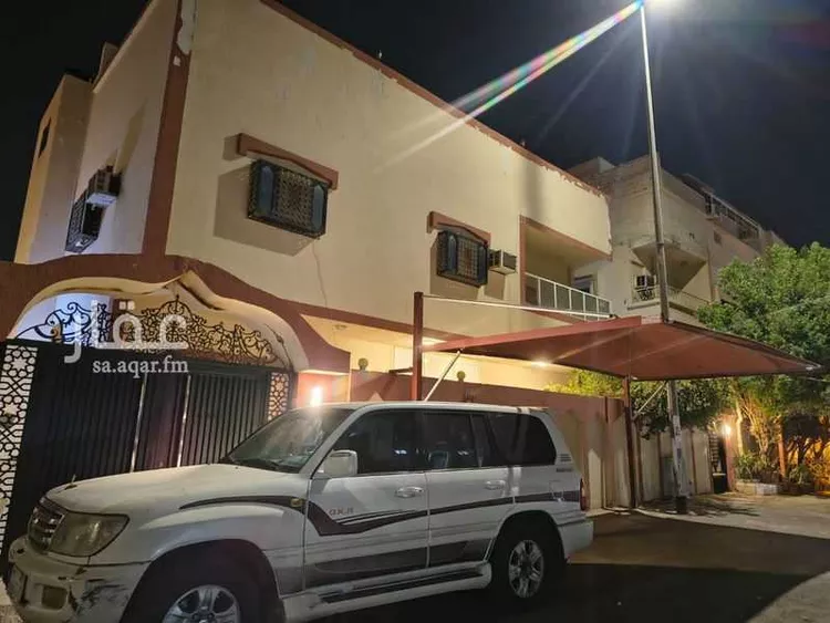 Building for Sale in Medina Qurban