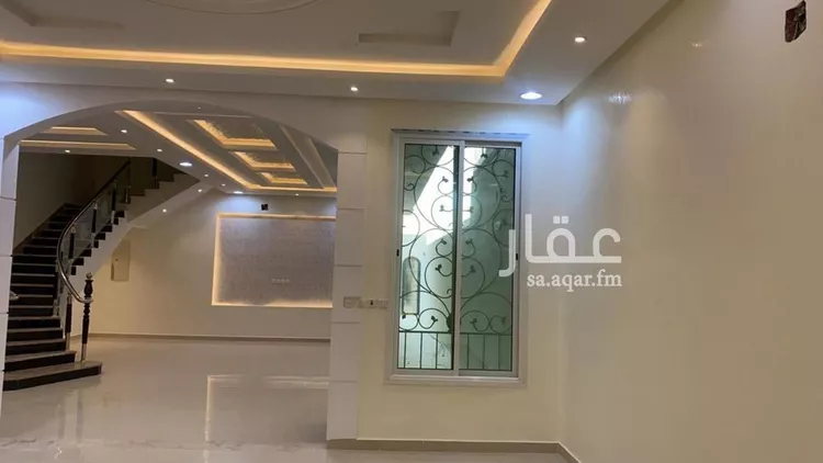 فيلا للبيع في شارع عبدالرحمن ابن حسن الفتني, حي القادسية, مدينة الرياض, منطقة الرياض صورة 4