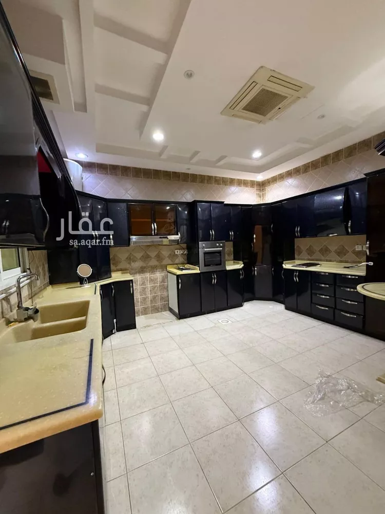 فيلا للإيجار في شارع فزارة, حي قرطبة, مدينة الرياض, منطقة الرياض صورة 3