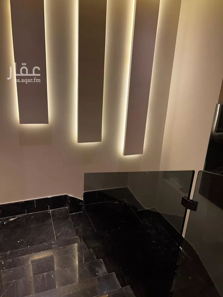 فيلا للإيجار في شارع أحمد بن مغيث, حي العقيق, مدينة الرياض, منطقة الرياض صورة 3