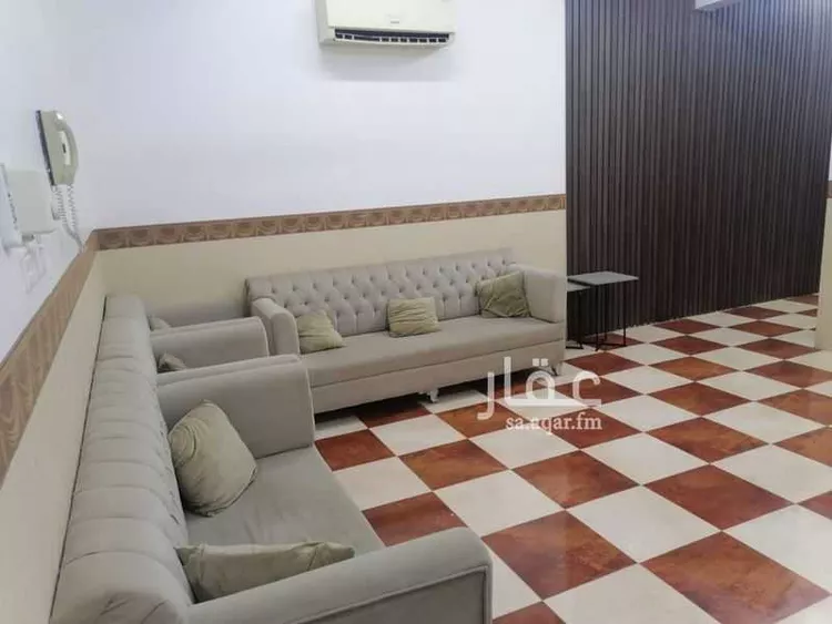 عمارة للإيجار في شارع  معوذ بن عمرو بن الجموح, حي الأمير عبدالله, مدينة بيشة, منطقة عسير